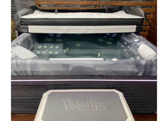 Установка гидромассажного спа-бассейна Wellis Makalu Life Premium в г.Лиде