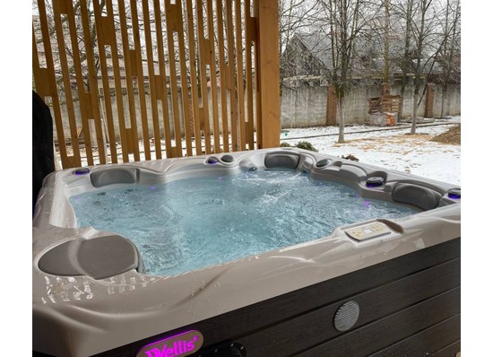Установка гидромассажного спа-бассейна Wellis Budapest Life Deluxe в аг.Колодищи