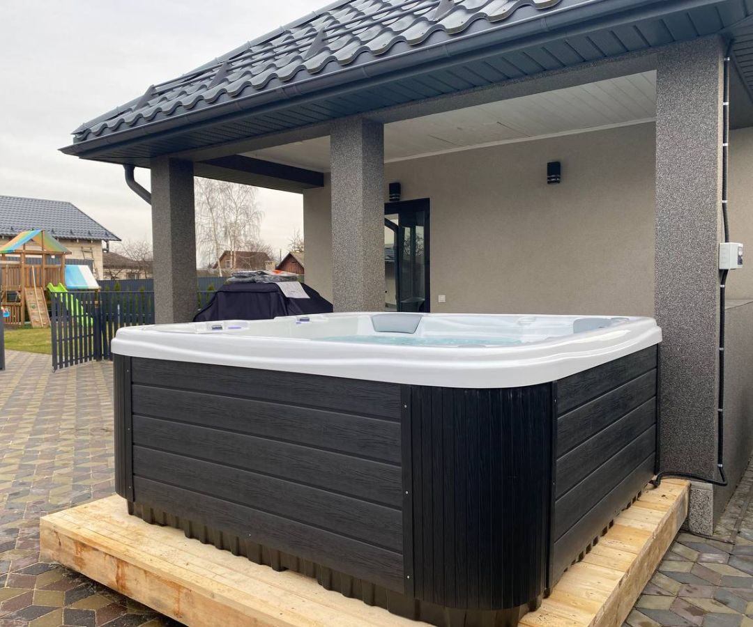 Установка гидромассажного спа-бассейна Wellis Lugano Life DeLuxe в г.Борисове